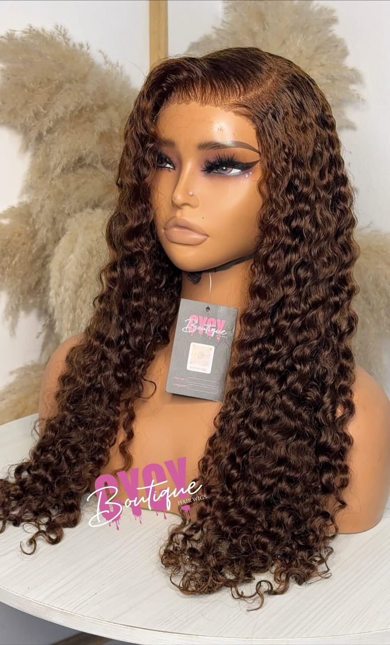 Wigs taille 24 densité 200% frontal normal